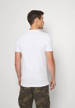 Pier One 7 PACK - T-shirt Basic - White -Sklep Z Odzieżą Męską 06de93fe02e54e4393a57063dcac320c