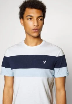 Pier One T-shirt Z Nadrukiem - White/blue -Sklep Z Odzieżą Męską 0c4d7a9c58b9432c847d4bba78c7bc49