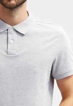 Pier One BASIC - Koszulka Polo - Light Grey Melange 12 Pier One BASIC - Koszulka Polo - Light Grey Melange -Sklep Z Odzieżą Męską 0c6de4da6a02492caf640bf9ac8f41f5
