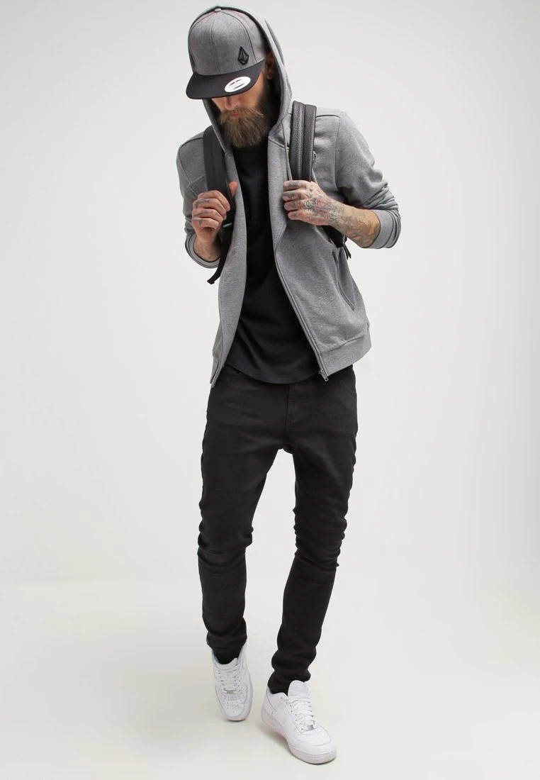 Pier One Jeansy Slim Fit - Black Denim 4 Pier One Jeansy Slim Fit - Black Denim - obrazek 2