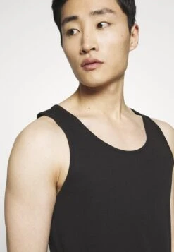 Pier One 3 PACK - Top - White/black 15 Pier One 3 PACK - Top - White/black -Sklep Z Odzieżą Męską 114975df990844a4a57868804f8876b6