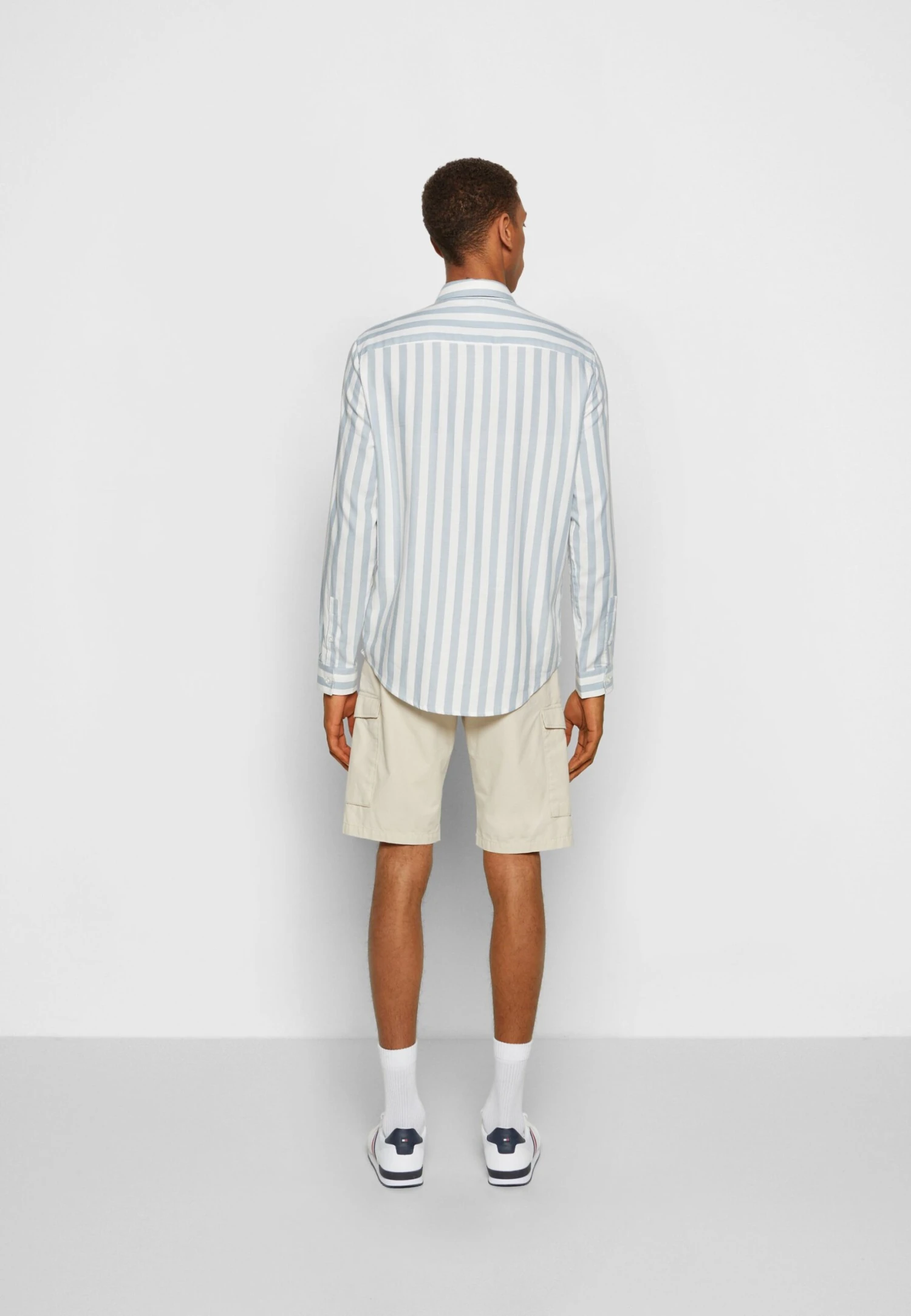 Pier One Koszula - Light Blue/white 6 Pier One Koszula - Light Blue/white - obrazek 4