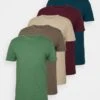 Pier One 5 PACK - T-shirt Basic - Green/beige/khaki -Sklep Z Odzieżą Męską 1e3fbf865ab147a9aa190c3e7c164f91