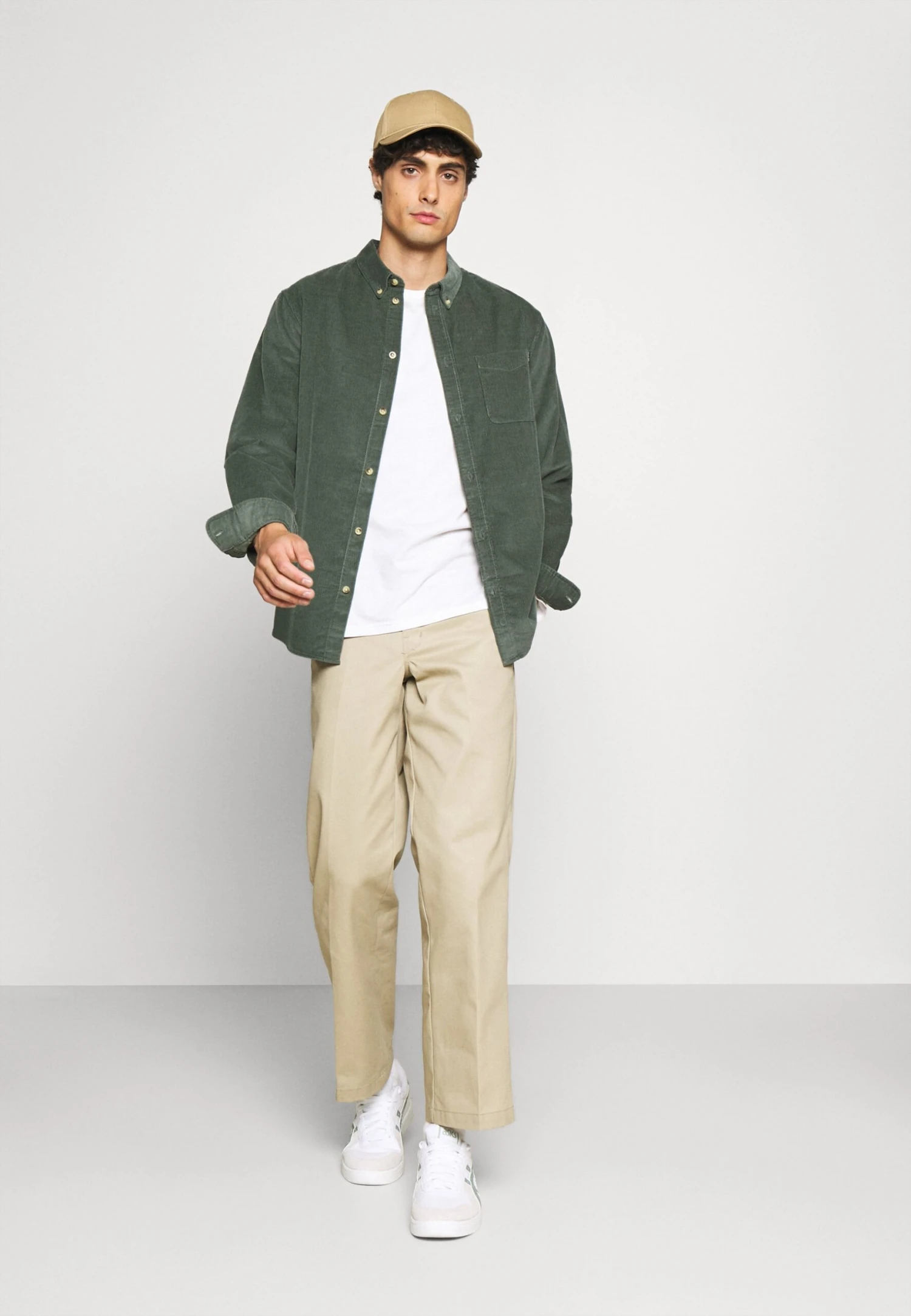 Pier One CORDUROY - Koszula - Green 4 Pier One CORDUROY - Koszula - Green - obrazek 2