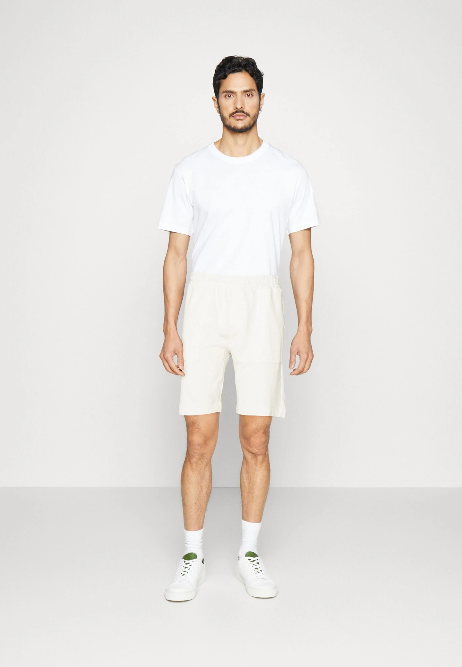 Pier One Spodnie Treningowe - White 4 Pier One Spodnie Treningowe - White - obrazek 2