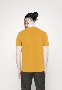 Pier One 7 PACK - T-shirt Basic - White/yellow/lilac -Sklep Z Odzieżą Męską 2a77106794594a33b87e24ad7647e33d