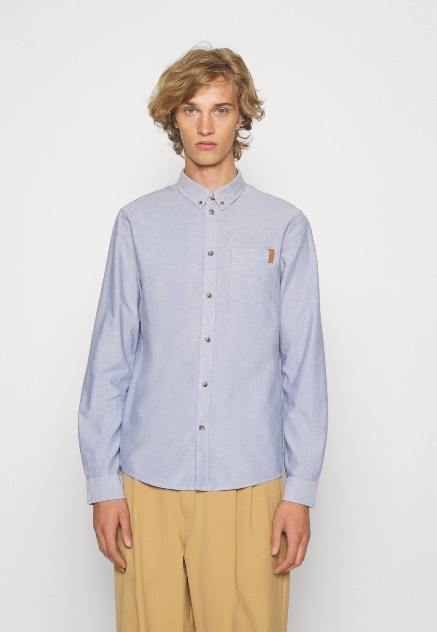 Pier One 2 PACK - Koszula - White/light Blue 8 Pier One 2 PACK - Koszula - White/light Blue - obrazek 6