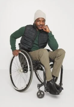 Pier One Kamizelka - Black -Sklep Z Odzieżą Męską 336bb9182f0a4a37bec68dd5919004c6