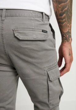 Pier One CUFFED SKINNY TROUSER - Bojówki - Grey 13 Pier One CUFFED SKINNY TROUSER - Bojówki - Grey -Sklep Z Odzieżą Męską 435cf21acb894cf8af9bc2488e971496