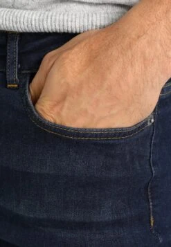 Pier One Jeansy Skinny Fit - Dark Blue Denim 11 Pier One Jeansy Skinny Fit - Dark Blue Denim -Sklep Z Odzieżą Męską 4fd6051bfa9b48ffa5775d74193ff540