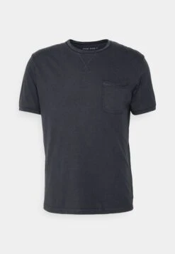Pier One GARMENT TEE - T-shirt Basic - Dark Blue 10 Pier One GARMENT TEE - T-shirt Basic - Dark Blue -Sklep Z Odzieżą Męską 5f4bc9549dd945b7854a3b8c10444077
