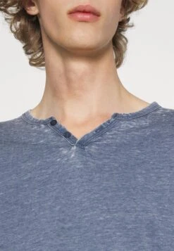 Pier One Bluzka Z Długim Rękawem - Blue 13 Pier One Bluzka Z Długim Rękawem - Blue -Sklep Z Odzieżą Męską 662ba863cd184f48a60ae434c8de081a