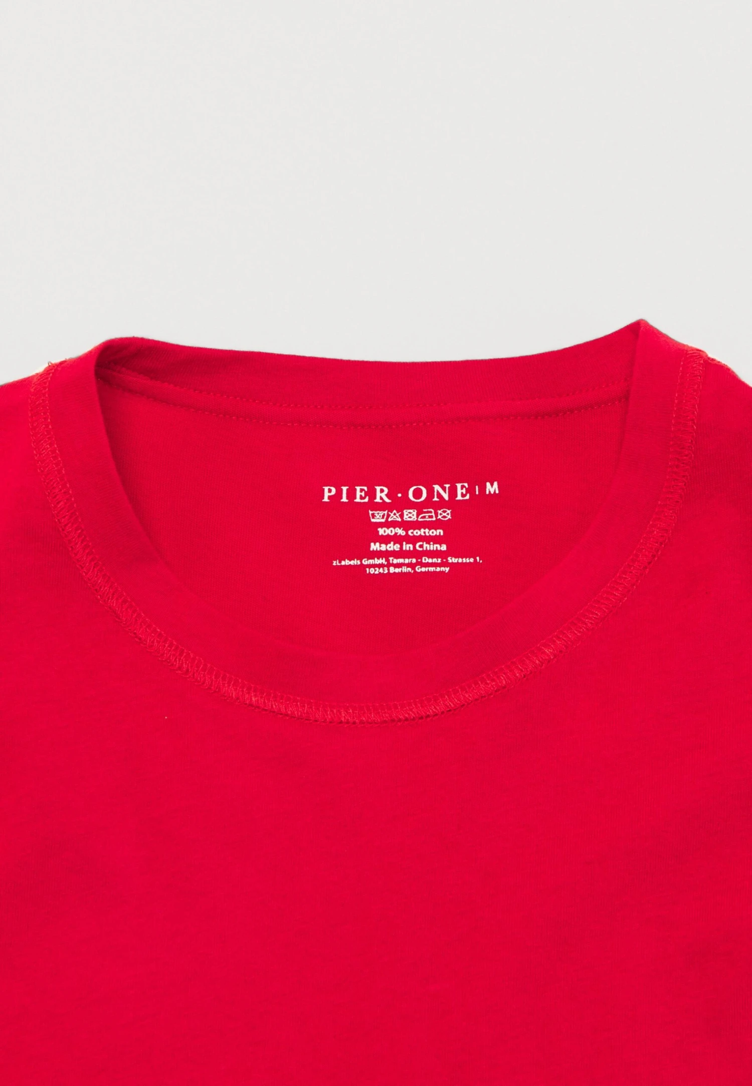 Pier One T-shirt Z Nadrukiem - Red 13 Pier One T-shirt Z Nadrukiem - Red - obrazek 11