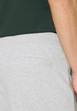 Pier One Spodnie Treningowe - Light Grey 11 Pier One Spodnie Treningowe - Light Grey -Sklep Z Odzieżą Męską 7160a1a657b544d09a99a97432eeb09a