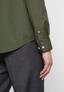 Pier One 2 PACK - Koszula - Oliv/black 11 Pier One 2 PACK - Koszula - Oliv/black -Sklep Z Odzieżą Męską 7b6c76a6d504409bac8cbc515151e1f6