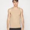 Pier One 3PCK SKIN TONE RIB VEST - Podkoszulki - Beige -Sklep Z Odzieżą Męską 817ddb595e3a4230aaacc341194a310e
