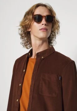 Pier One CORDUROY - Koszula - Brown 10 Pier One CORDUROY - Koszula - Brown -Sklep Z Odzieżą Męską 84ea779dc85843e28682ed3f49d711d2