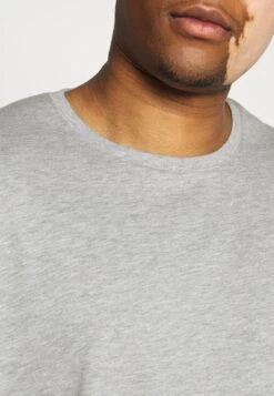 Pier One 5 PACK - T-shirt Basic - Khaki/grey/dark Blue -Sklep Z Odzieżą Męską 8700a41455ac40399e0ba0b358a0a801