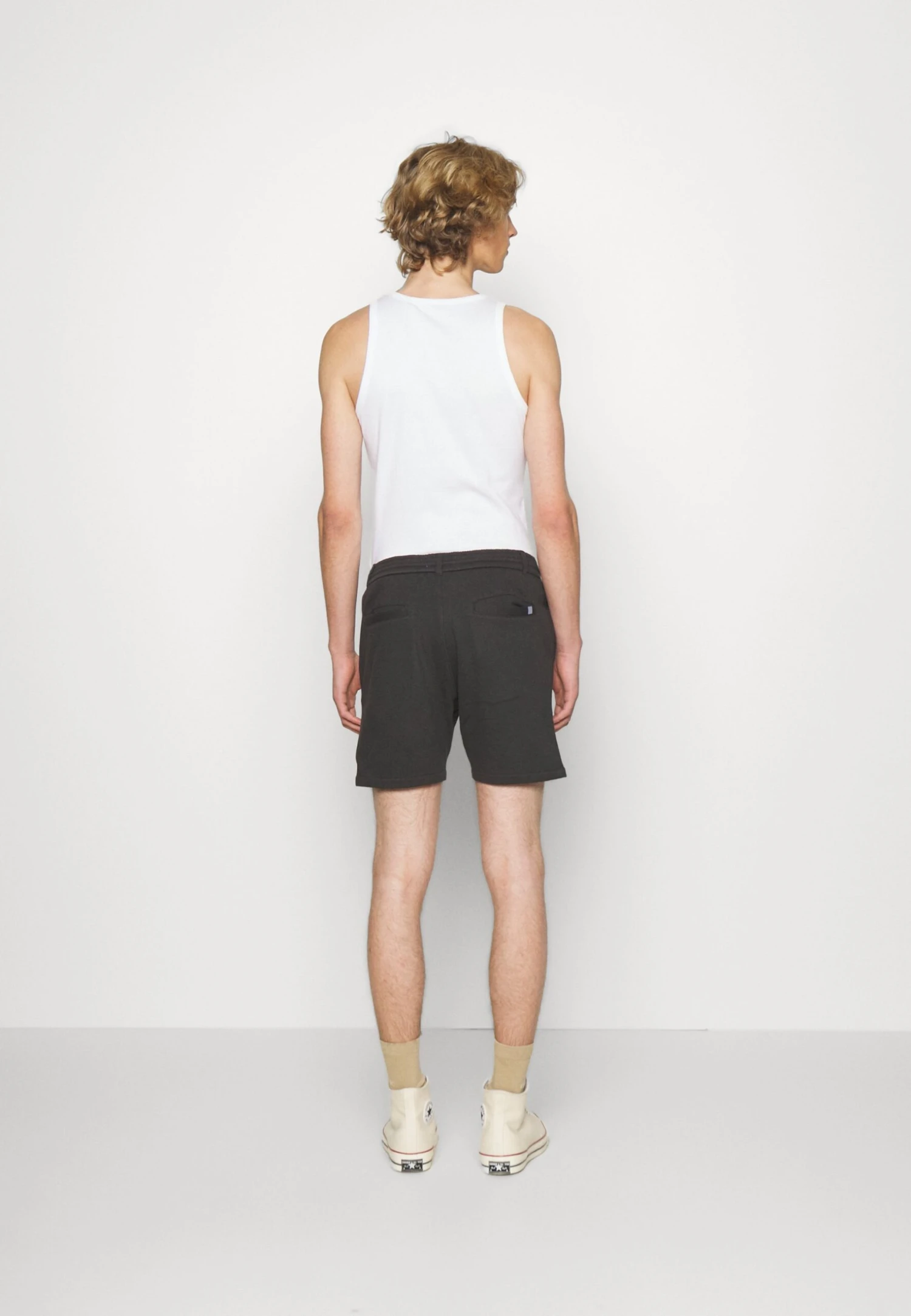 Pier One Spodnie Treningowe - Black 4 Pier One Spodnie Treningowe - Black - obrazek 3