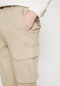 Pier One CUFFED SKINNY TROUSER - Bojówki - Tan 11 Pier One CUFFED SKINNY TROUSER - Bojówki - Tan -Sklep Z Odzieżą Męską 8ec95880e2f64caba6629462ca4a4d4f