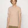 Pier One T-shirt Basic - Taupe -Sklep Z Odzieżą Męską 92d1b6f073b4401a84c68aa4854e6525