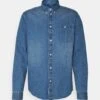 Pier One DENIM SHIRT - Koszula - Blue Denim -Sklep Z Odzieżą Męską 9883b39769f7448098322e95e8be1dec