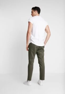 Pier One T-shirt Basic - White 9 Pier One T-shirt Basic - White -Sklep Z Odzieżą Męską 99d209c16e9b4c1eac954de0a49afc40