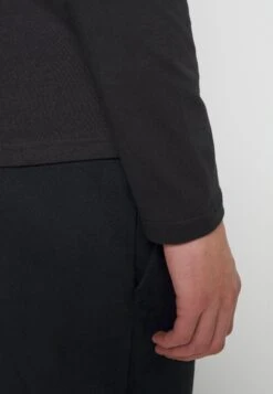 Pier One 5 PACK - Bluzka Z Długim Rękawem - Black/white/olive -Sklep Z Odzieżą Męską 9c999edfb4784781b9b45e88c2578460