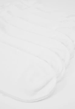 Pier One 7 PACK - Skarpety - White 7 Pier One 7 PACK - Skarpety - White -Sklep Z Odzieżą Męską 9f6b09ed8bc54fb08a566014f48c3c75