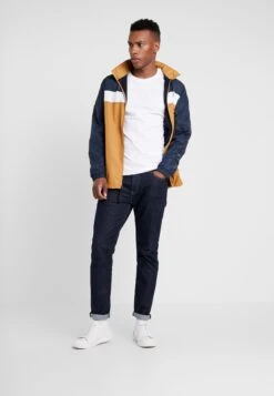 Pier One Bluzka Z Długim Rękawem - White 8 Pier One Bluzka Z Długim Rękawem - White -Sklep Z Odzieżą Męską a4ac223814d54c29bb3d82ccf47c987c