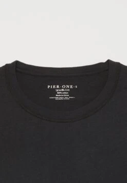 Pier One T-shirt Z Nadrukiem - Black -Sklep Z Odzieżą Męską a9212a35cb2b44c392e64f8f272f38dc