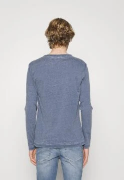 Pier One Bluzka Z Długim Rękawem - Blue 10 Pier One Bluzka Z Długim Rękawem - Blue -Sklep Z Odzieżą Męską aacdadf796434ed2bcaf4301c227c8a0