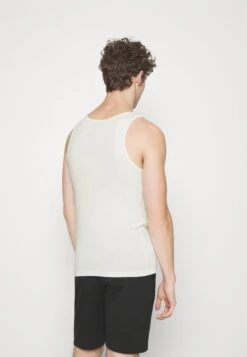 Pier One 5 PACK - Podkoszulki - White -Sklep Z Odzieżą Męską abca2994ed86458e9ee2e40d0b3f1431