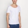 Pier One T-shirt Basic - Bright White 2 Pier One T-shirt Basic - Bright White -Sklep Z Odzieżą Męską b764434f257f4462a0112523e5a4d304