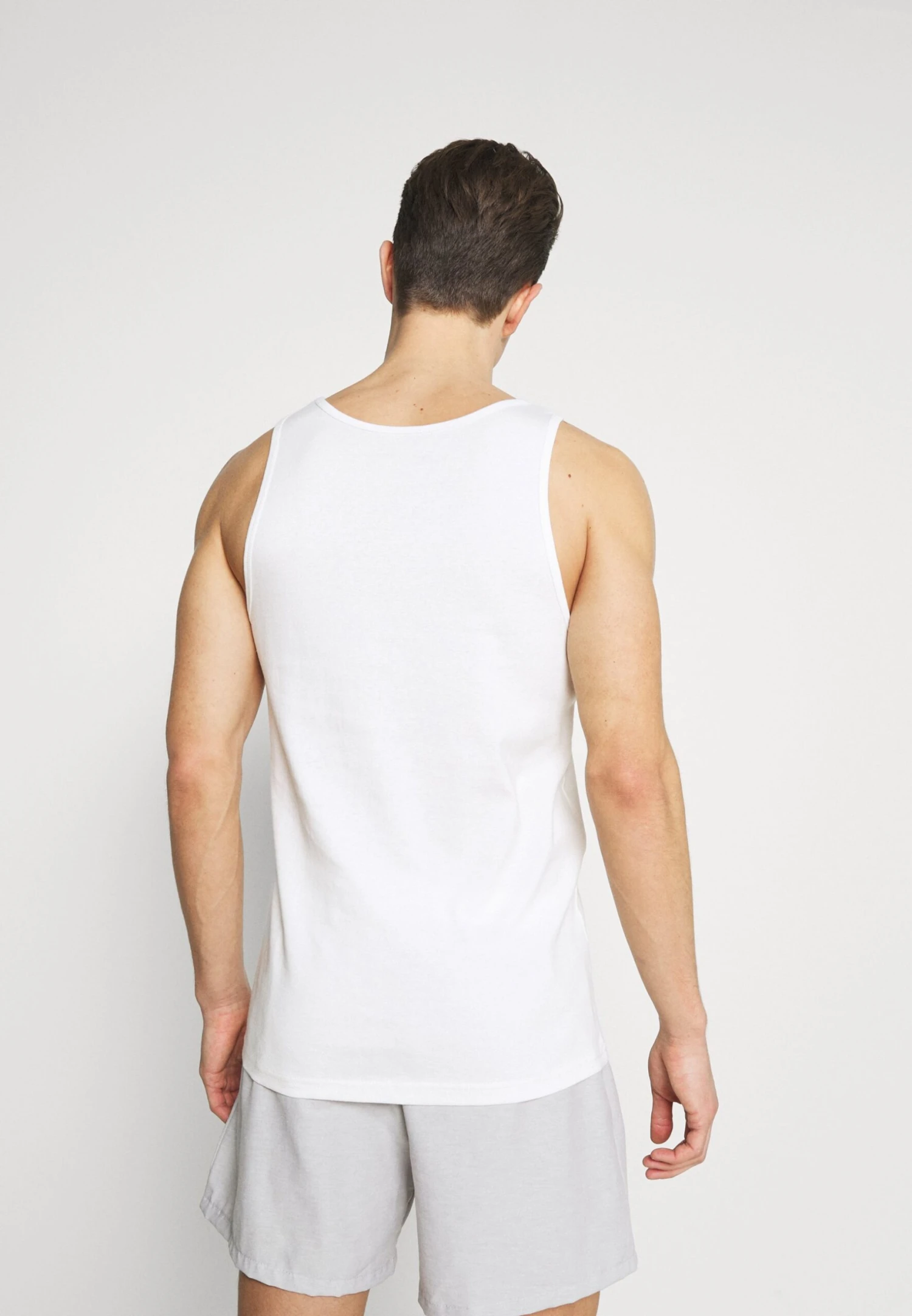 Pier One 3 PACK - Podkoszulki - Dark Blue/bordeaux/off-white 4 Pier One 3 PACK - Podkoszulki - Dark Blue/bordeaux/off-white - obrazek 2