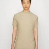 Pier One T-shirt Z Nadrukiem - Beige -Sklep Z Odzieżą Męską d25939c8e19246f288adb634fb395d44