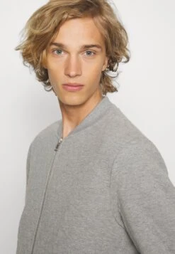 Pier One Bluza Rozpinana - Mottled Grey 11 Pier One Bluza Rozpinana - Mottled Grey -Sklep Z Odzieżą Męską d37fa38d4b144a75a78bd49ddd38bf86