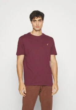 Pier One 3 PACK - T-shirt Basic - Off-white/bordeaux/mint 18 Pier One 3 PACK - T-shirt Basic - Off-white/bordeaux/mint -Sklep Z Odzieżą Męską d4208c5dac8f4fb98acc42cd082828f4