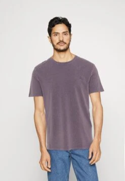 Pier One 5 PACK - T-shirt Basic - Off-white/lilac/light Red -Sklep Z Odzieżą Męską dae4109036244fbd9844e9c25259e60e