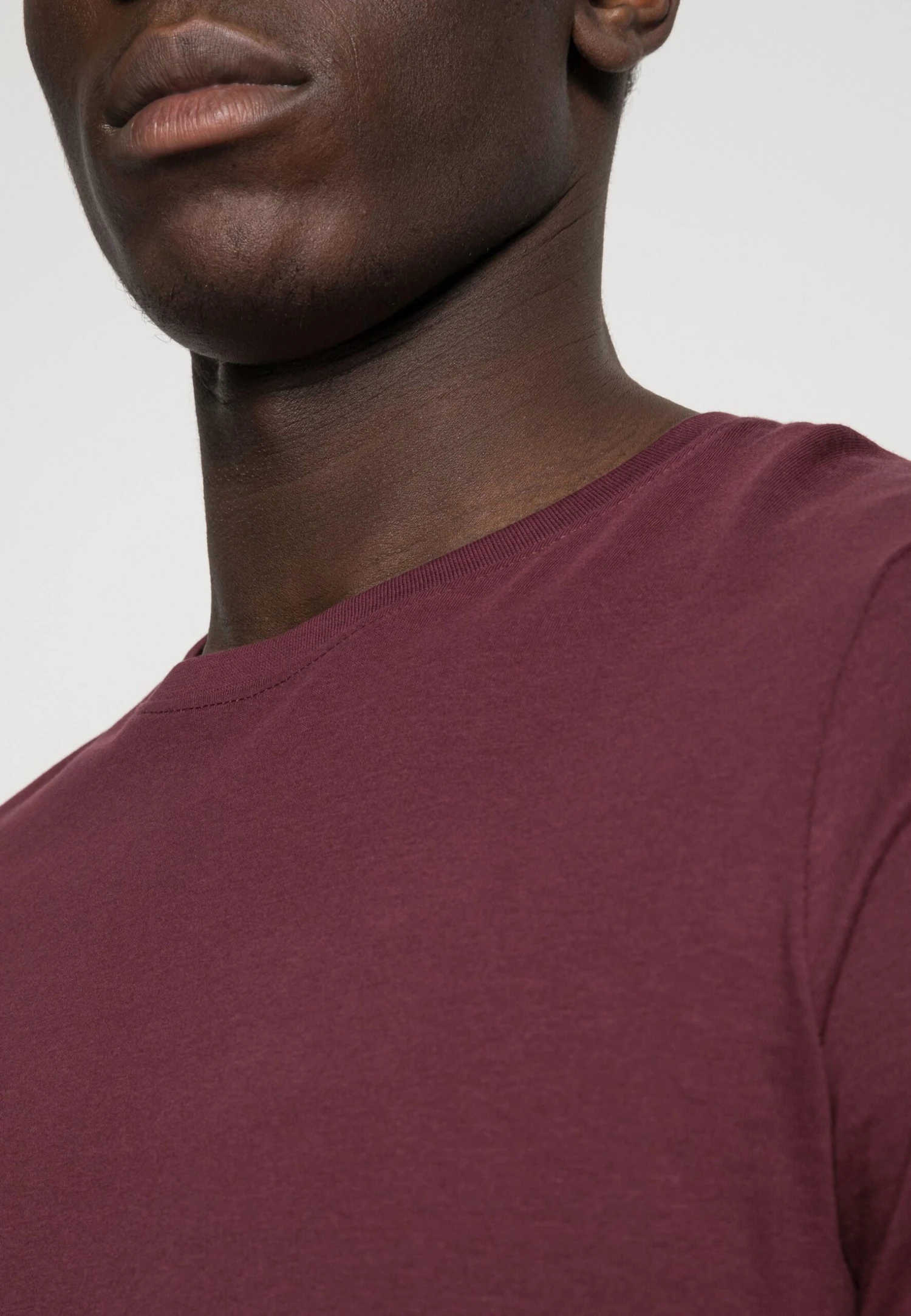 Pier One 2 PACK - T-shirt Basic - Bordeaux 7 Pier One 2 PACK - T-shirt Basic - Bordeaux - obrazek 5