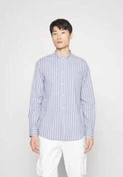 Pier One MUSCLE FIT STAND - Koszula - Blue