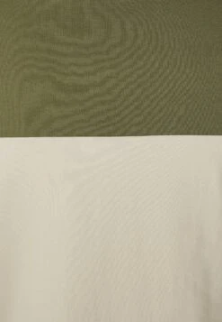 Pier One T-shirt Z Nadrukiem - Khaki/off-white -Sklep Z Odzieżą Męską e83e9956ee1a4aabbba823f7c40143d9
