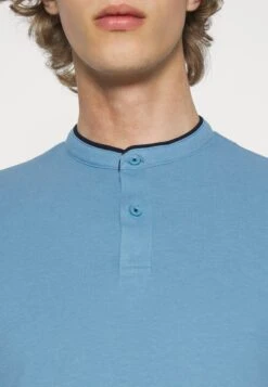 Pier One T-shirt Basic - Light Blue 13 Pier One T-shirt Basic - Light Blue -Sklep Z Odzieżą Męską ea582234adf1436e894021c337bea15e