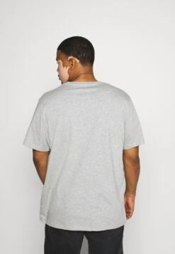 Pier One 5 PACK - T-shirt Basic - Khaki/grey/dark Blue -Sklep Z Odzieżą Męską ec3697a3377045a681099b809ac45742