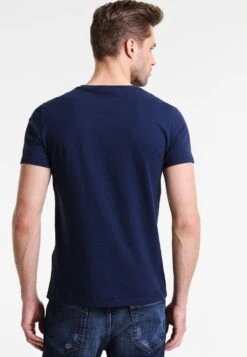 Pier One T-shirt Z Nadrukiem - Navy -Sklep Z Odzieżą Męską ef801e5034b9467b90ef00327857fd33