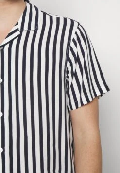 Pier One Koszula - Dark Blue/white 11 Pier One Koszula - Dark Blue/white -Sklep Z Odzieżą Męską f04216a06fc842d38c3fc0f259374953