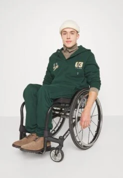 Pier One Bluza - Dark Green -Sklep Z Odzieżą Męską f524114c05f84adea2e8c6d9fb1eacc8