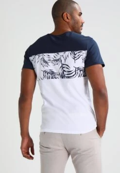 Pier One T-shirt Z Nadrukiem - Navy/white -Sklep Z Odzieżą Męską f645118b33584ff79ddb5afeb3877c5c