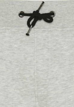 Pier One 3 PACK - Szorty - Black/mottled Light Grey/dark Blue 19 Pier One 3 PACK - Szorty - Black/mottled Light Grey/dark Blue -Sklep Z Odzieżą Męską f8519db754ee4dcc89c54ee32d28966a