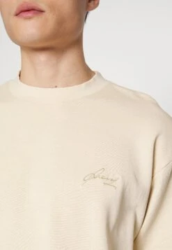 Pier One SHORT SLEEVE SWEATSHIRT - T-shirt Basic - Tan -Sklep Z Odzieżą Męską f9e9c9798c9348c8b4513e8fe342a8e8